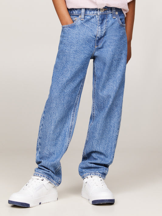 Jeans da ragazzo con taglio largo e chiusura con bottone