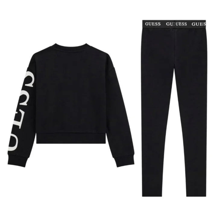 Completo da ragazza con maxi logo frontale