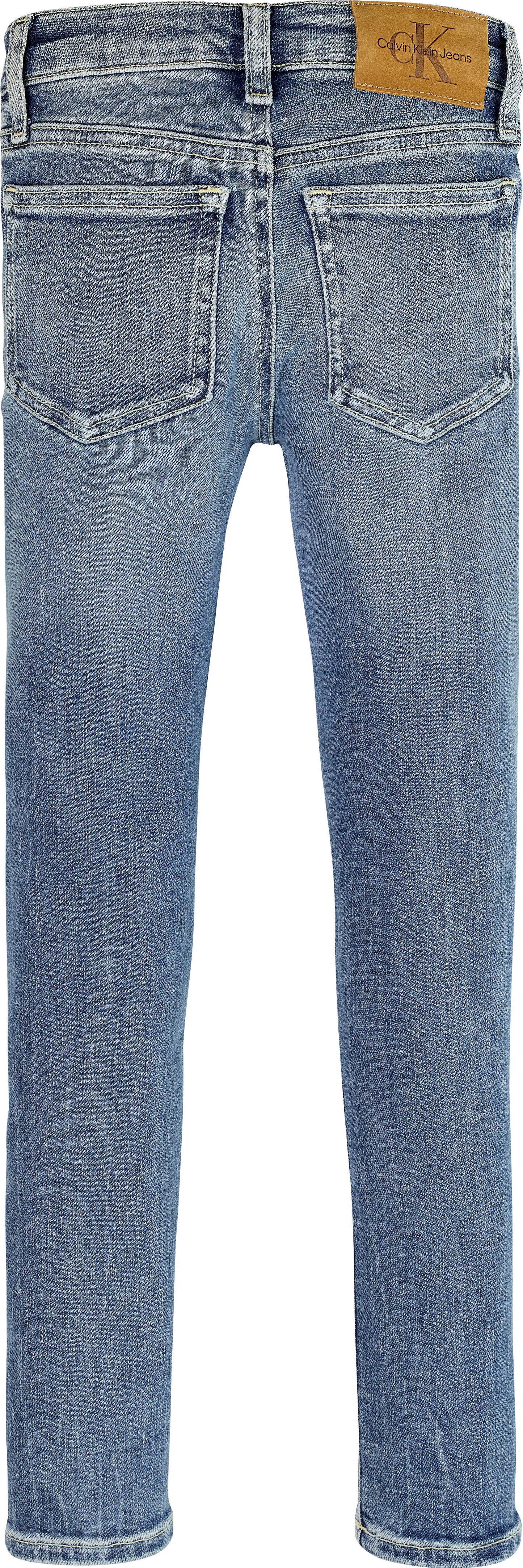 Jeans modello skinny con cinque tasche