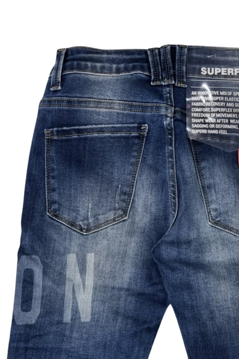 Jeans chiaro da ragazzo con logo lettering a fuoco sulla gamba IBDT00711