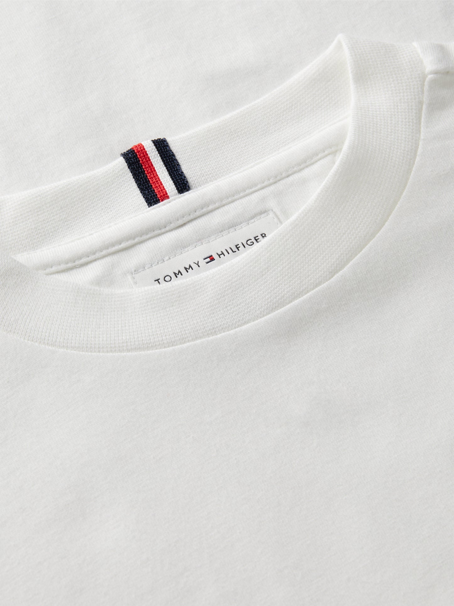 Maglia girocollo da bambino in cotone con bandierina logo ricamata sul petto a sinistra (4 e 6 anni) KB0KB09846YBR