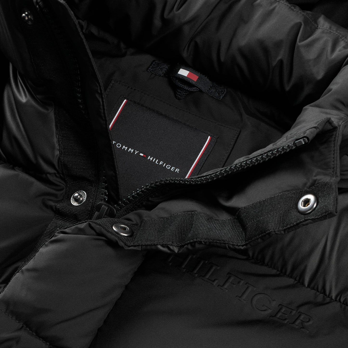 Giubbotto da bambino con trapuntatura orizzontale e imbottitura pesante (4 e 6 anni) KB0KB10093BDS