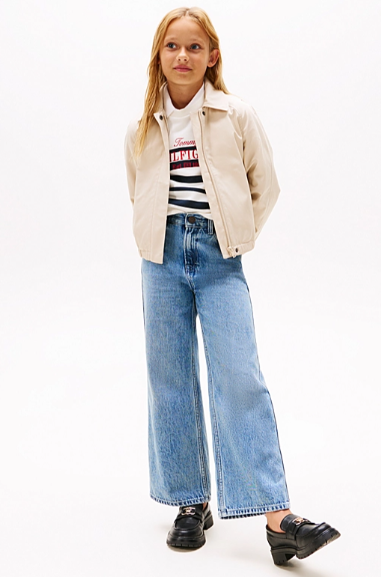 Jeans da ragazza in denim rigido con taglio ampio e dettaglio con bandiera in paillettes KG0KG08409