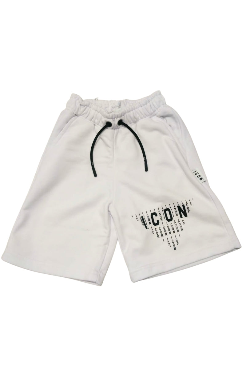Bermuda da ragazzo in cotone con maxi triangolo stilizzato con multi logo lettering sul davanti IBSH001104