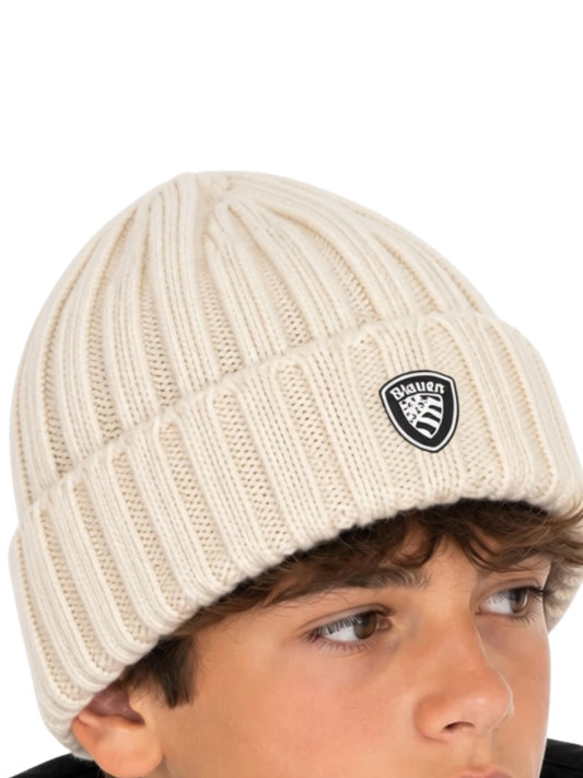 Cappello beanie da ragazzo con patch scudo loggato a contrasto 26WBLKA05560