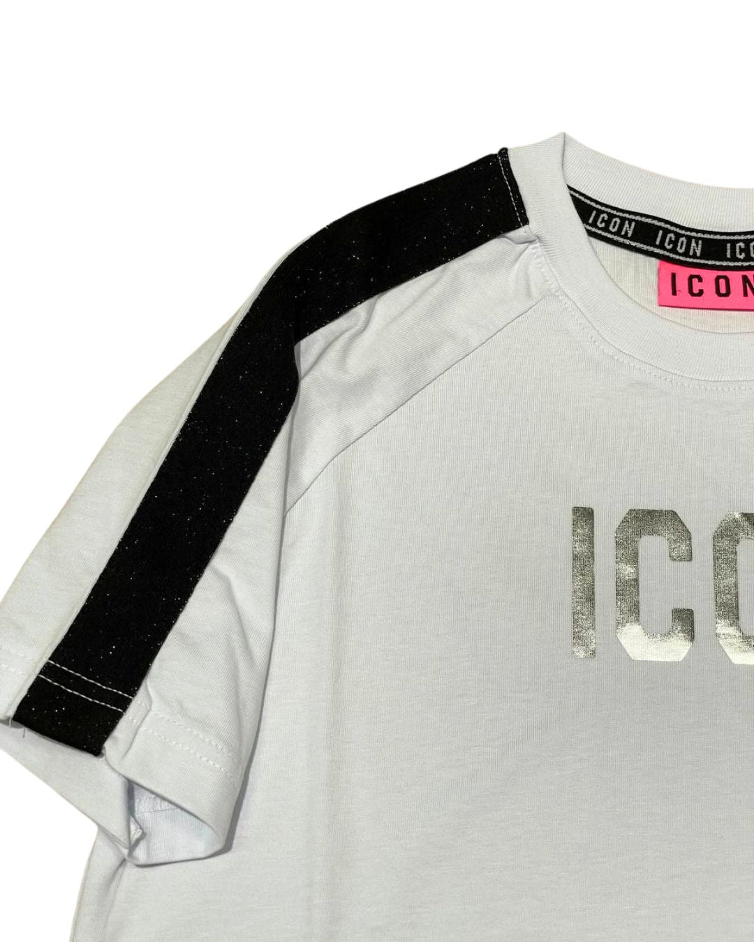 T-shirt da ragazza con fasce laterali glitterate a contrasto e logo lettering frontale IGKS00655