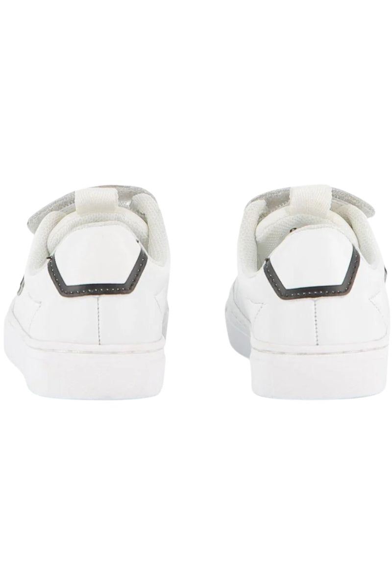 Scarpe sneakers da neonato con lacci, strappo e patch con logo lettering a contrasto J52573