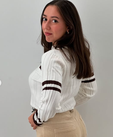 Maglione cropped da ragazza a coste